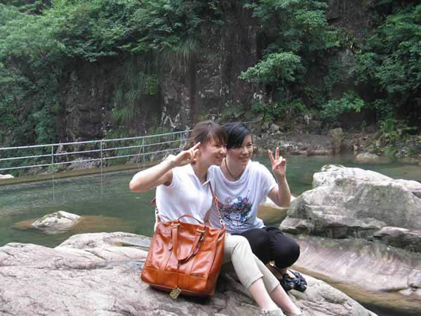 公司動(dòng)態(tài)=赴浙江旅游剪影(二)-天目大峽谷留影.jpg