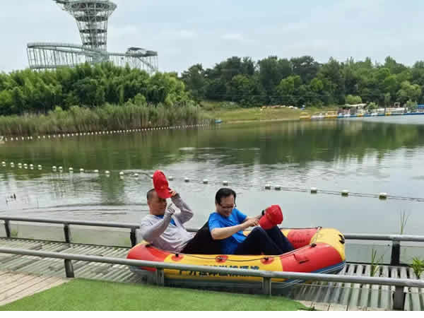 1718161330446.jpg 新聞=風(fēng)雨同舟赴征程 守望相助創(chuàng)未來——江蘇創(chuàng)盛揚(yáng)州儀征團(tuán)建活動完美收官-08.jpg